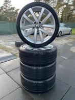 VW Velgen 18 inch met 4X NW banden, Ophalen, 18 inch, Banden en Velgen, 225 mm