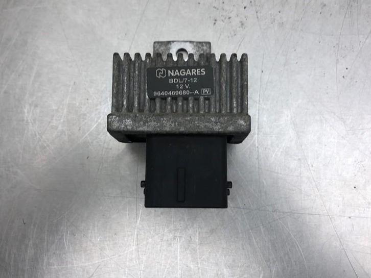 VOORGLOEI RELAIS Nissan NV 200 (M20M) (|9640469680|), Auto-onderdelen, Elektronica en Kabels, Nissan, Gebruikt