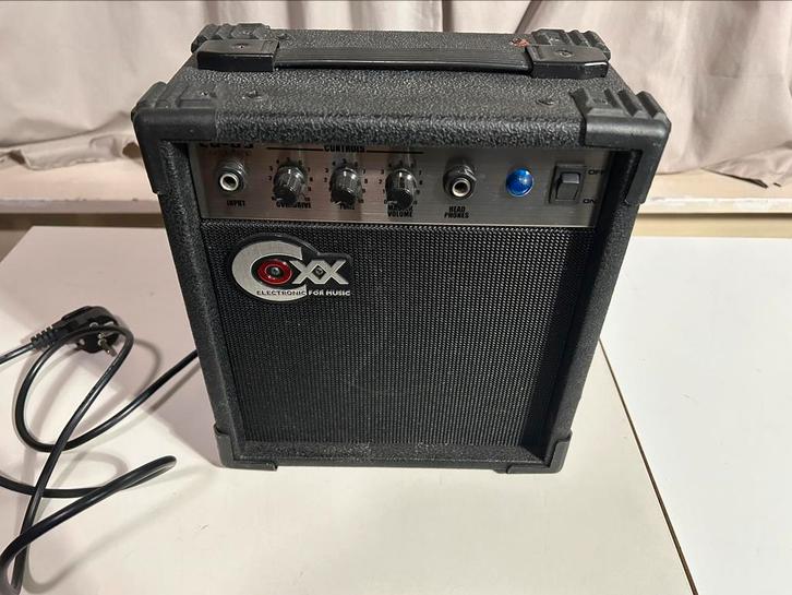 COXX CG-05 amplifier = designed by GEWA -, Muziek en Instrumenten, Versterkers | Bas en Gitaar, Zo goed als nieuw, Gitaar, Minder dan 50 watt