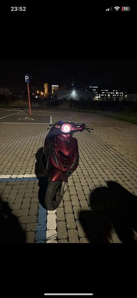 Zip 70cc, Fietsen en Brommers, Scooters | Piaggio, Zo goed als nieuw, Zip, Ophalen