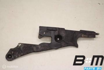 Bodembeschermplaat rechts VW Passat B7 3AA825102 beschikbaar voor biedingen
