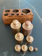 Koperen gewichten in houten blok, Antiek en Kunst, Ophalen, Koper