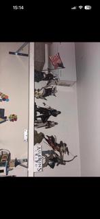 Assassins creed collection, Maison & Meubles, Armoires | Armoires à chaussures, Enlèvement, Utilisé