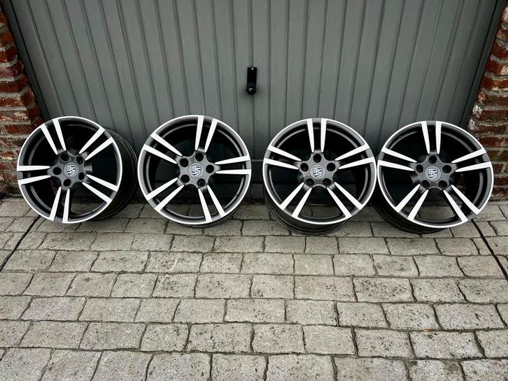 Jantes porsche 997 turbo 2 19’ proche  du neuf faire offre, Auto-onderdelen, Banden en Velgen, Velg(en), 19 inch, Personenwagen
