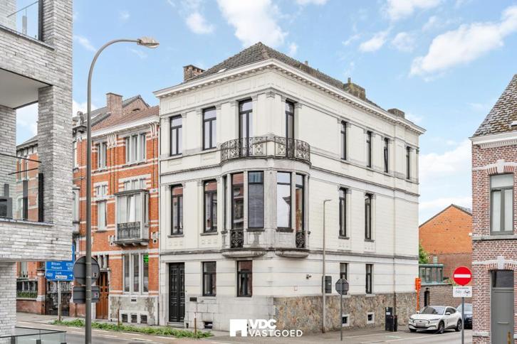 Statig herenhuis met grandeur en luxueuze afwerking, Immo, Huizen en Appartementen te koop, Provincie Limburg, 200 tot 500 m²