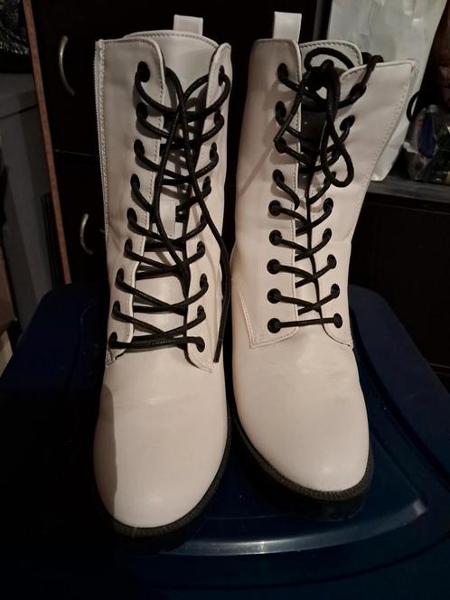 Boots et bottines femme 37, Vêtements | Femmes, Chaussures, Neuf, Enlèvement