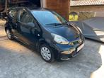 toyota aygo van 2011 benzine, Auto's, Stof, 50 kW, Zwart, 103 g/km