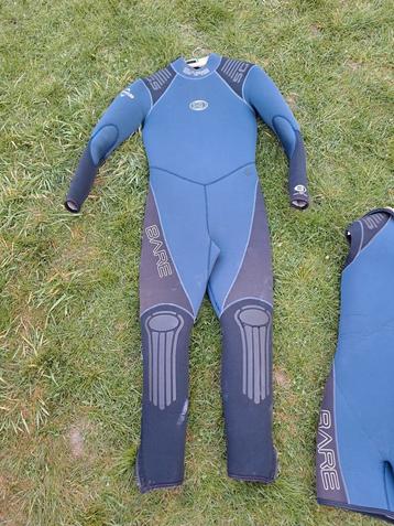 Bare Semi droog duikpak 2x7mm beschikbaar voor biedingen