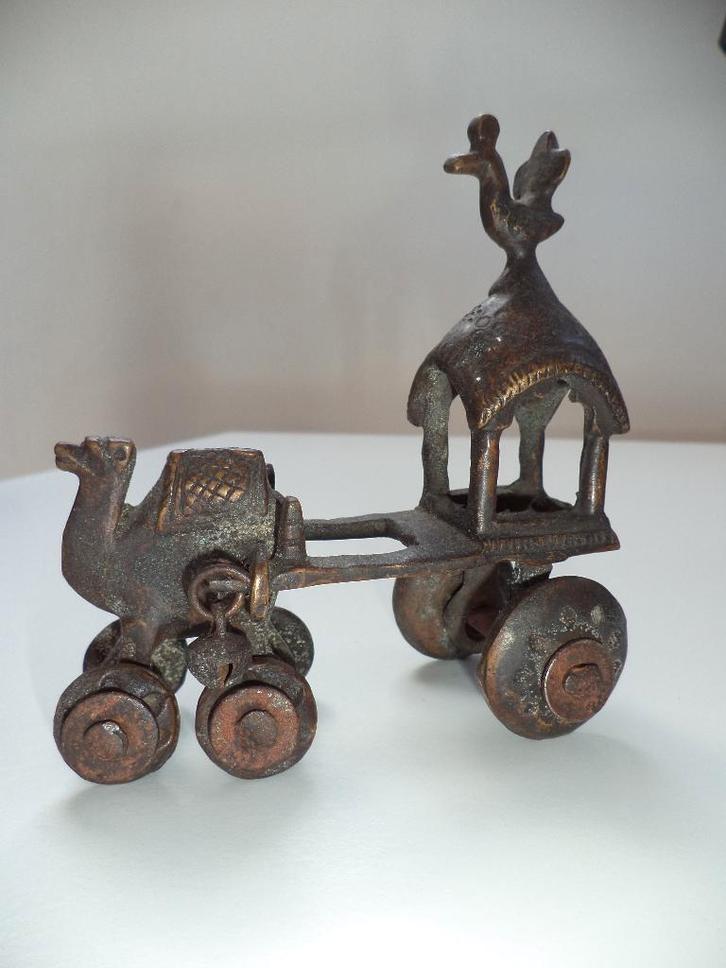 antiek Indisch beeld HINDU charriot camel carriage bronze, Antiquités & Art, Art | Art non-occidental, Enlèvement ou Envoi