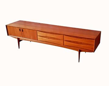Dressoir Oswald Vermaercke Vintage Lowboard uit de jaren 60 beschikbaar voor biedingen