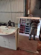 Lavabo met spiegel en kraan, Ophalen