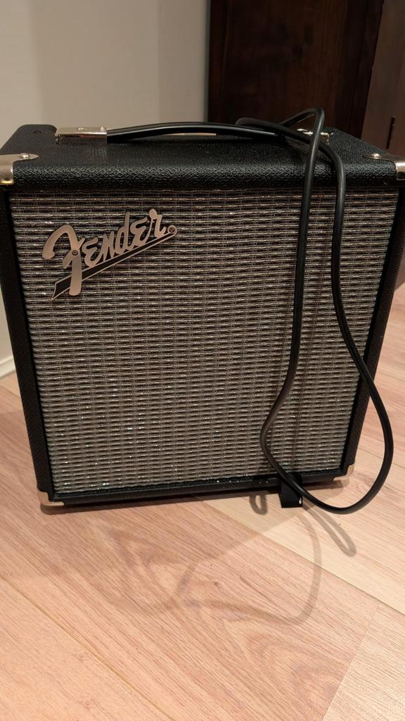 Fender Rumble 15 V3 combo, Muziek en Instrumenten, Versterkers | Bas en Gitaar, Ophalen of Verzenden