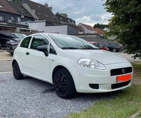 Fiat punto 1.2 Benzine, Euro 5 Mag overal binnen✅, Auto's, Fiat, Particulier, Punto, Airbags, Airconditioning, Centrale vergrendeling