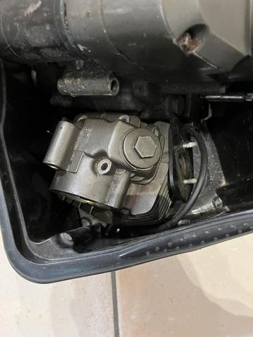 Onderstel met motorpapier en onderdelen sym wolf 125cc, Motoren, Ophalen, Gebruikt