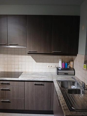 Prachtige keuken kleur eik chatteau  beschikbaar voor biedingen