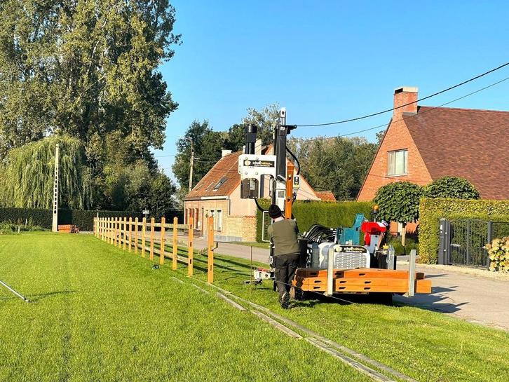 Wij plaatsen uw omheining, palen, poorten enz...., Dieren en Toebehoren, Stalling en Weidegang, Weidegang, 2 of 3 paarden of pony's