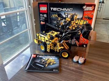 LEGO Technic 42030 - Wiellader VOLVO L350F