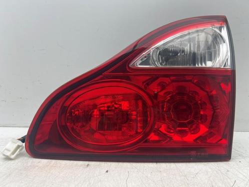 Achterlicht rechts van een Toyota Avensis Verso, Auto-onderdelen, Verlichting, Toyota, Gebruikt, 3 maanden garantie, Ophalen of Verzenden