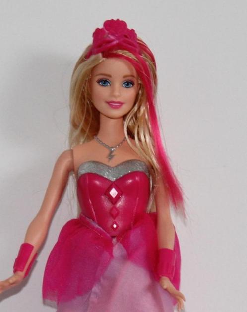 Barbie Kara in "Princess Power Super Sparkle", Kinderen en Baby's, Speelgoed | Poppen, Zo goed als nieuw, Barbie, Ophalen of Verzenden