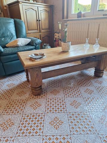 Massief eikenhouten woonkamertafel. In perfecte staat. beschikbaar voor biedingen
