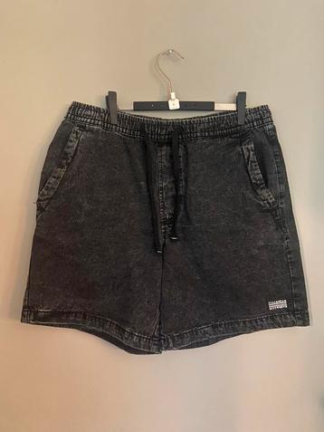 Short en jean noir - homme - pull & bear - taille S disponible aux enchères