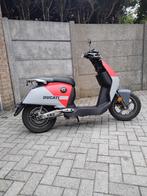 Electrische scooter , super soco  cux , klasse b 45, Fietsen en Brommers, Ophalen, Super soco, Elektrisch, Klasse B (45 km/u)