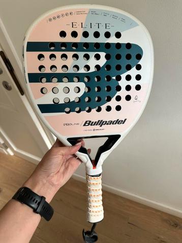 Bullpadel W Elite 2025 beschikbaar voor biedingen