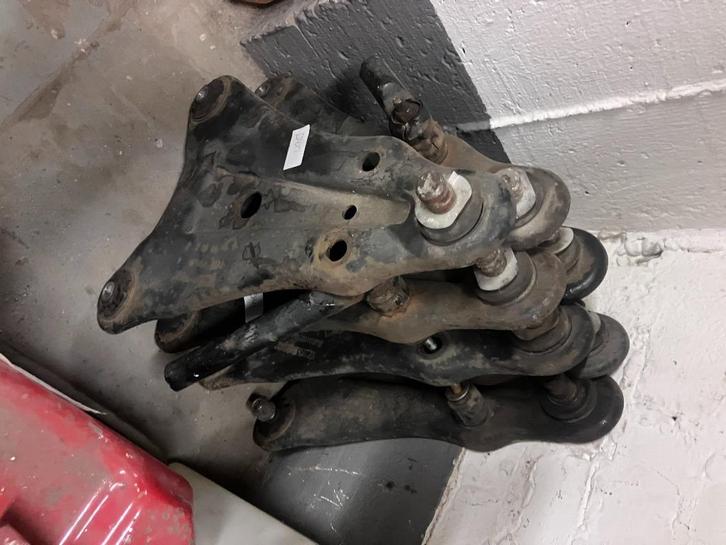 Wishbone d'occasion renault twizy, Autos : Pièces & Accessoires, Suspension & Châssis, Renault, Utilisé, Enlèvement ou Envoi