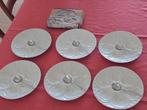 Six nouvelles assiettes à huîtres en porcelaine avec huit, Uni, Assiettes(s), Enlèvement ou Envoi, Utilisé