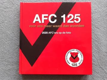 16 Nederlandse voetbalboeken