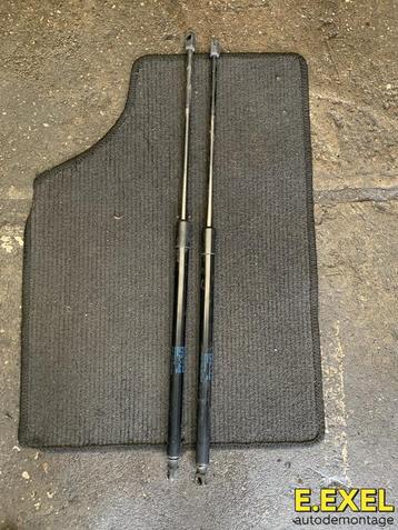 Set gasveren achterklep dempers Volkswagen T6 7E0827550B beschikbaar voor biedingen