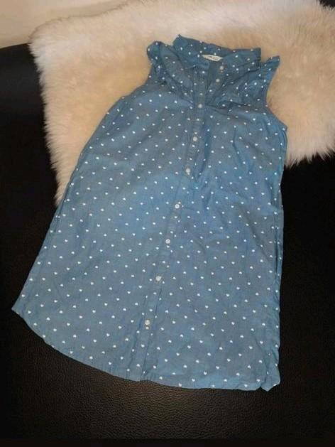 Jeanskleedje met hartjes in maat 140 ALS NIEUW, Kinderen en Baby's, Kinderkleding | Maat 140, Zo goed als nieuw, Meisje, Jurk of Rok