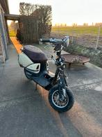 Scooter uit ongeval, Fietsen en Brommers, Snorfietsen en Snorscooters, Ophalen, Zo goed als nieuw