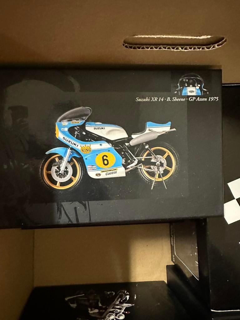 Suzuki XR14 Barry Sheene 1/12 Minichamps, Hobby en Vrije tijd, Modelauto's | 1:5 tot 1:12, Nieuw, Ophalen of Verzenden
