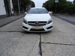 Mercedes A 45 AMG in zeer goede staat!!, Auto's, Mercedes-Benz, Automaat, 4 cilinders, Wit, Leder