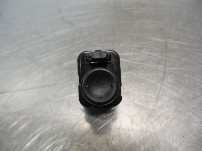 Commutateur rétroviseur d'un Chevrolet Spark, Autos : Pièces & Accessoires, Tableau de bord & Interrupteurs, Chevrolet, Utilisé