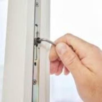 DEPANNAGE/REPARATION PORTE FENETRE COULISSANT VOLET MAN/ELEC beschikbaar voor biedingen