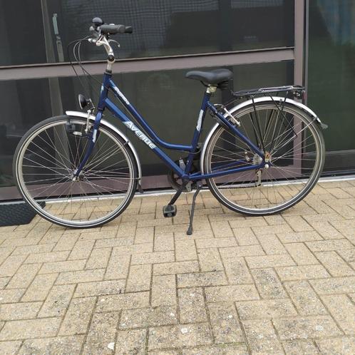 Damesfiets Avenue Blauw als nieuw, Fietsen en Brommers, Fietsen | Dames | Damesfietsen, Zo goed als nieuw, Overige merken, Versnellingen