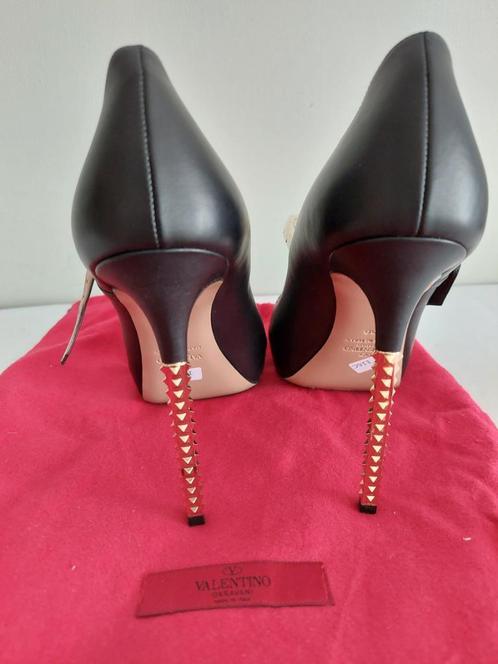 116C* VALENTINO GARAVANI sexy escarpins cuir noirs (39), Vêtements | Femmes, Chaussures, Neuf, Escarpins, Noir, Envoi