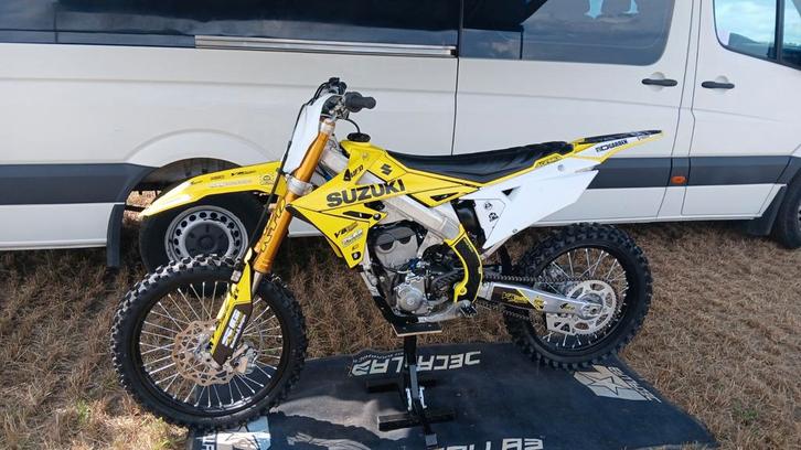 Suzuki RMZ 250 crossmotor mx, Fietsen en Brommers, Brommers | Crossbrommers, Zo goed als nieuw, Suzuki, Ophalen
