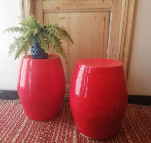 2 vintage krukjes, rood, bijzettafeltjes  SETprijs, Antiek en Kunst, Curiosa en Brocante, Ophalen