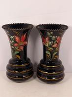 Vase en opaline noir avec décor de fleur - boom, Ophalen of Verzenden