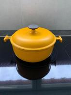 LE CREUSET ovenschotel Enzo Mari Nr. 20, Kookpan of Snelkookpan, Gebruikt, Gietijzer, Ophalen of Verzenden
