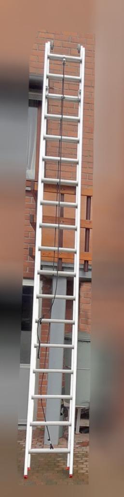 ECHELLE PERFECTY 9 METRE DE LONGUEUR, Doe-het-zelf en Bouw, Ladders en Trappen, Ophalen