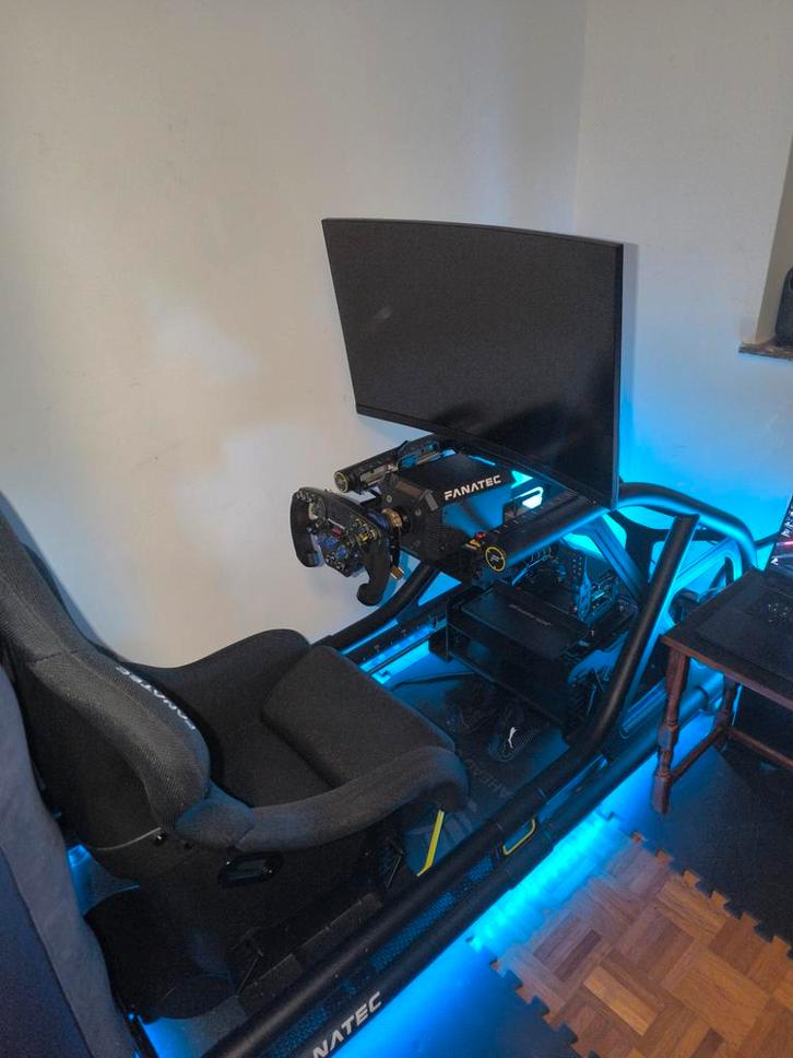 SET UP SIMRACING FANATEC VOOR PLAYSTATION EN PC, Games en Spelcomputers, Spelcomputers | Sony PlayStation 5, Ophalen