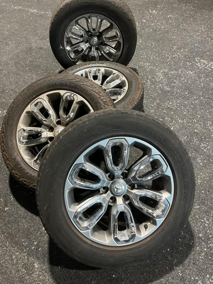 20 inch 6x139.7 dodge ram velgen banden ram 1500 ram1500, Auto-onderdelen, Transmissie en Toebehoren, Dodge, Ophalen of Verzenden