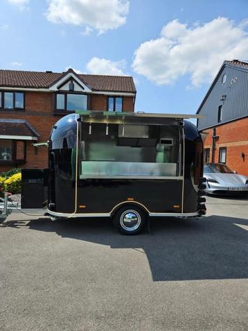 food truck remorque foodtrailer 3.5M beschikbaar voor biedingen