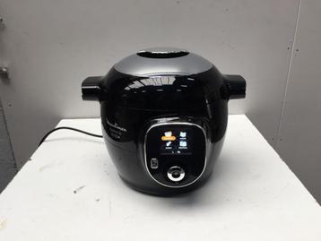 (37) Multicooker Moulinex is als nieuw beschikbaar voor biedingen