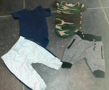 Baby kleding 4 stuks jongen 62-68 beschikbaar voor biedingen