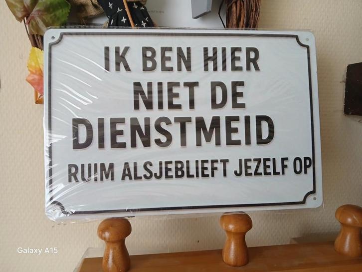 Je ne suis pas la femme de ménage ici ! 20 x 30 cm, Maison & Meubles, Accessoires pour la Maison | Tableaux à écrire & Proverbes